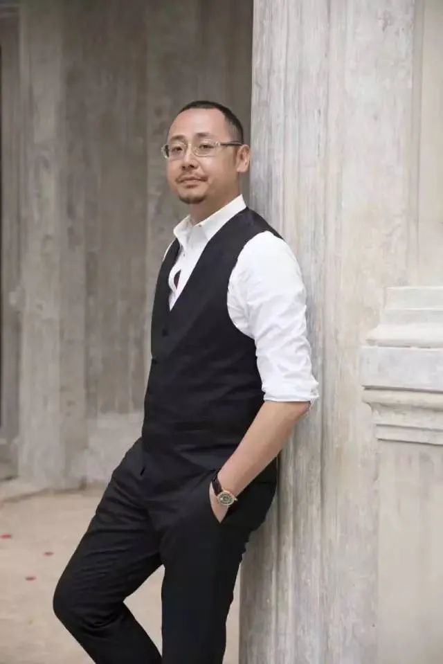 前Cardano首席营销官Maverick Adam Bates跳槽至XION，重磅人事变动引发行业关注